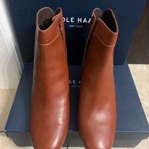 Women’s leather ankle boots